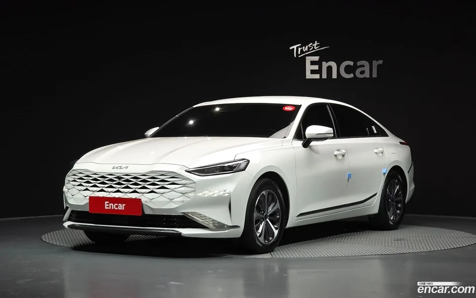 Kia K8 Hybrid 2022 — фото 1, купить с доставкой в Москву