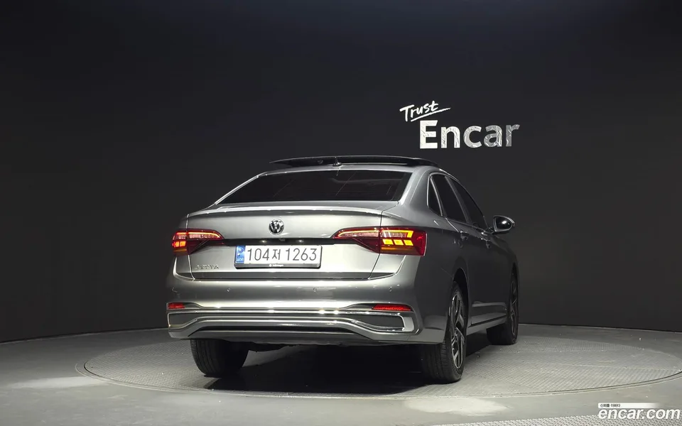Volkswagen Jetta 1.5 TSI 2023 — миниатюра 4