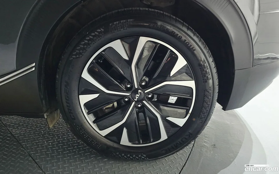 Kia EV6 2022 — миниатюра 2