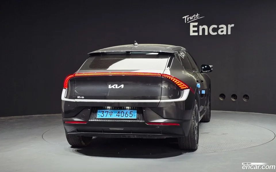 Kia EV6 2022 — миниатюра 4