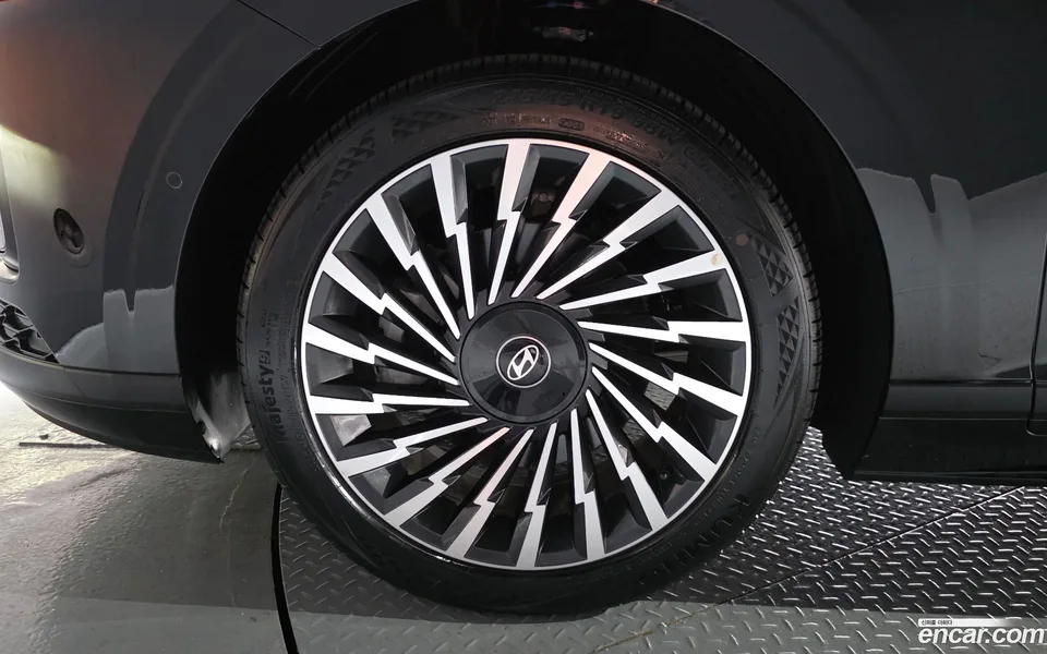 Hyundai Grandeur 2.5 2WD 2025 — миниатюра 2