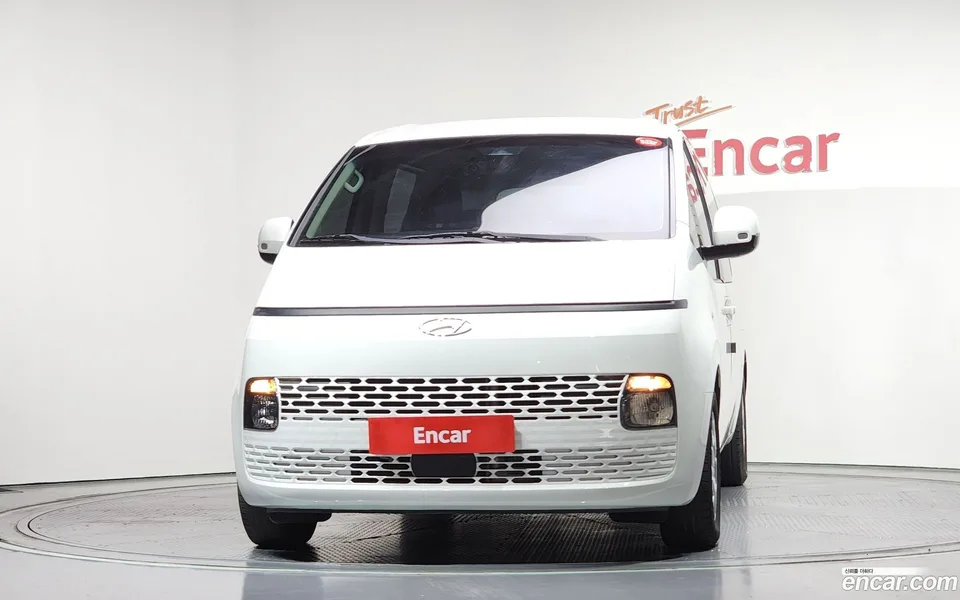 Hyundai Staria 11 2022 — миниатюра 3