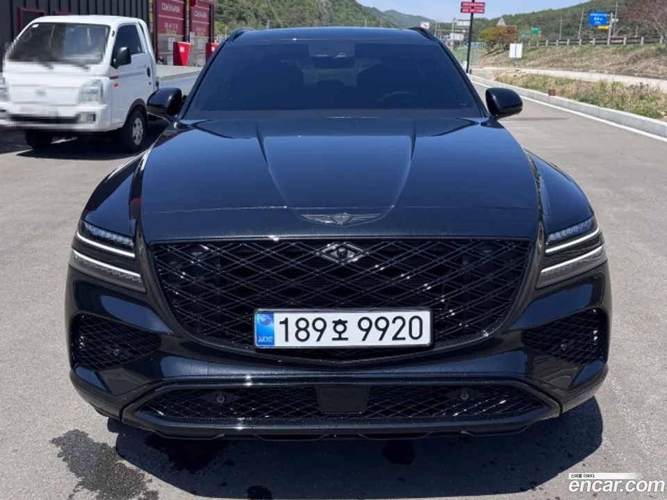Genesis GV80 2.5T AWD 2025 — фото 1, купить с доставкой в Москву