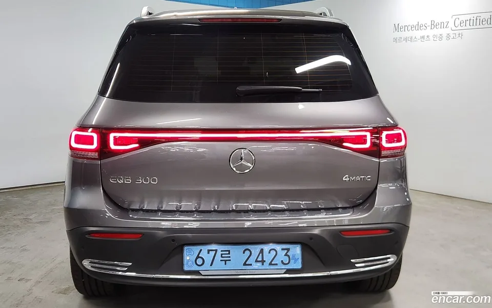 Mercedes-Benz EQB EQB300 4MATIC 2023 — thumbnail 4