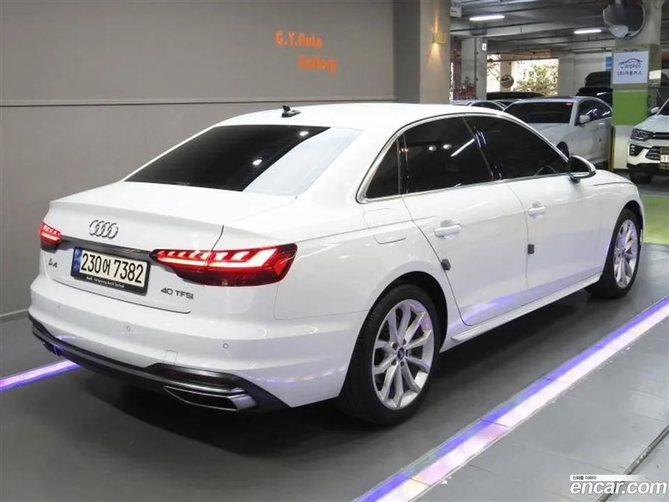 Audi A4 40 TFSI 2023 — миниатюра 3
