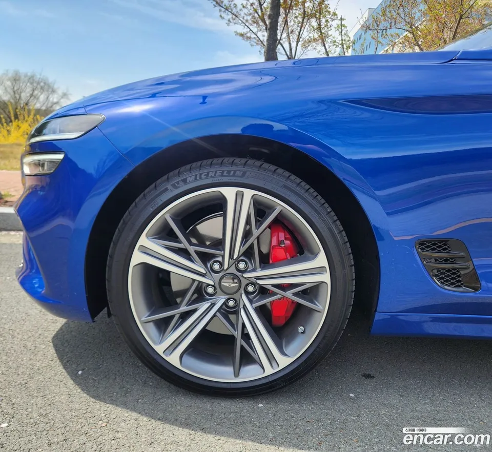 Genesis G70 3.3T 4WD 2025 — миниатюра 2
