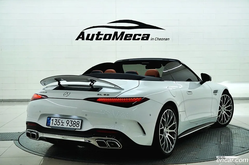Mercedes-Benz SL-Class AMG SL63 4MATIC+ 2024 — миниатюра 2