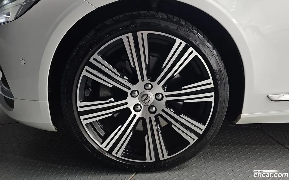 Volvo S90 B6 AWD 2022 — миниатюра 2