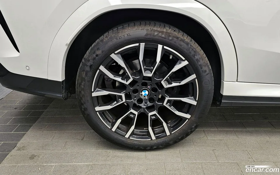 BMW X6 xDrive40i M 2024 — миниатюра 2