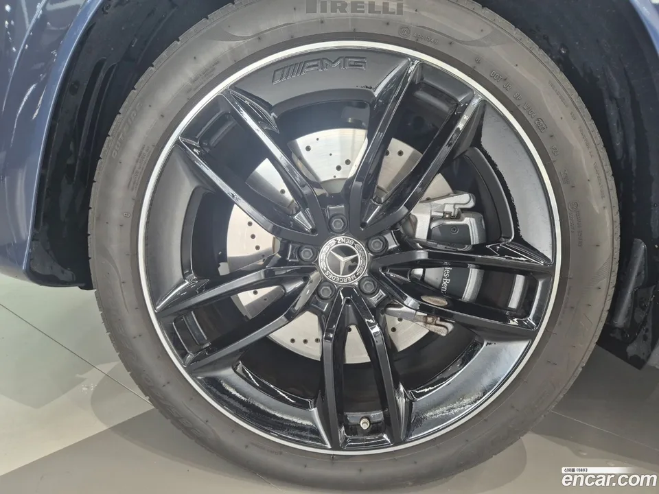 Mercedes-Benz GLE-Class GLE400e 4MATIC 2024 — миниатюра 5