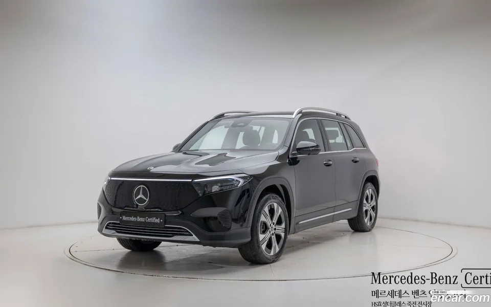 Mercedes-Benz EQB EQB300 4MATIC 2025 — фото 1, купить с доставкой в Москву