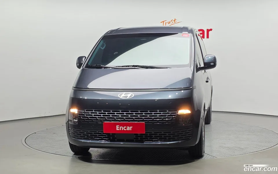 Hyundai Staria 3 2024 — миниатюра 3