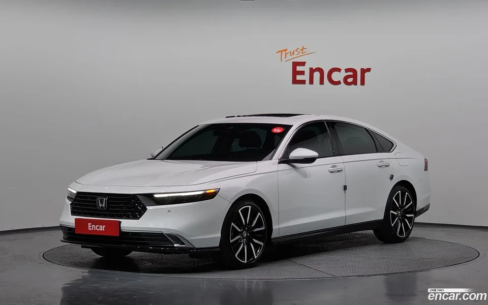 Honda Accord 2.0 2024 — фото 1, купить с доставкой в Москву