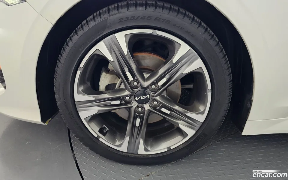 Kia K5 1.6 2022 — миниатюра 2