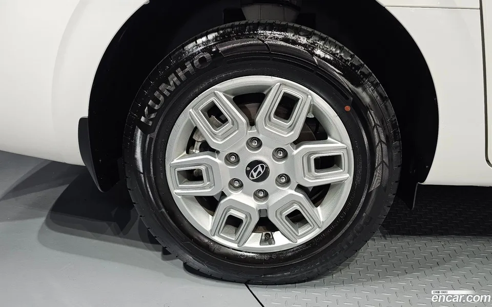 Hyundai Staria L3.5 3 2025 — миниатюра 5