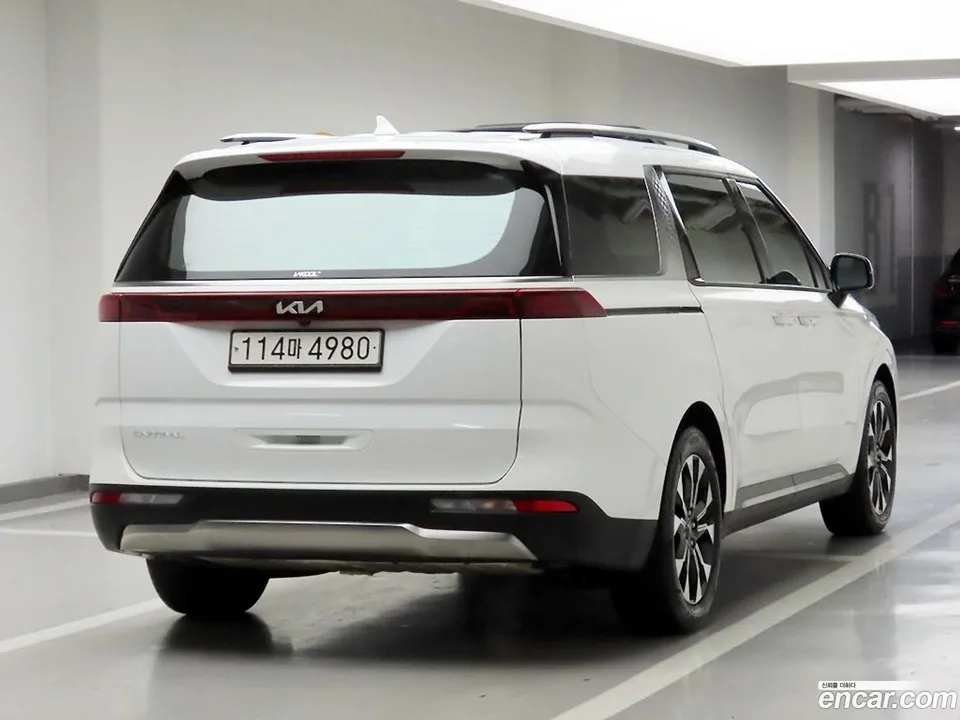 Kia Carnival 9 2022 — миниатюра 4