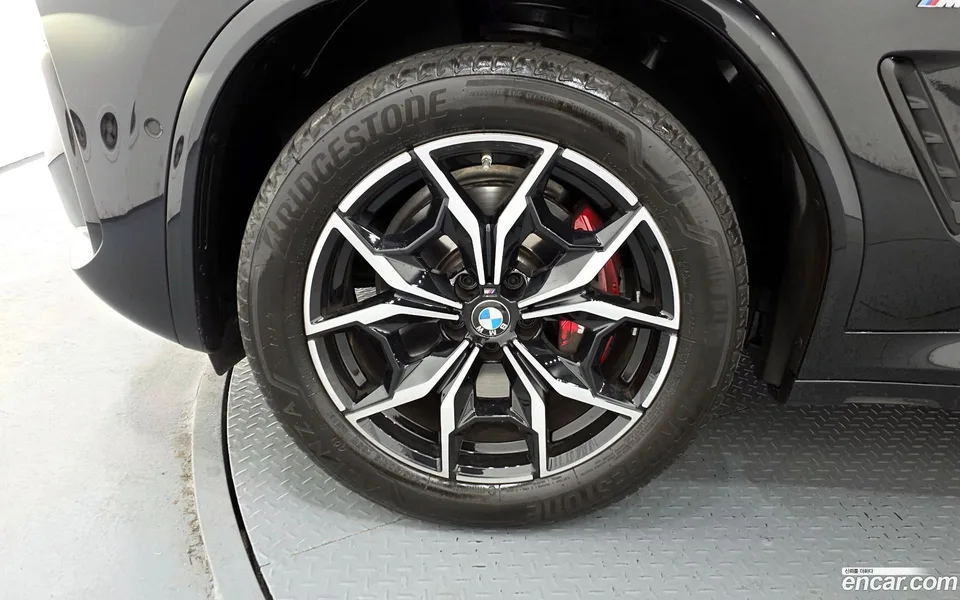 BMW X4 xDrive20i M 2022 — миниатюра 5