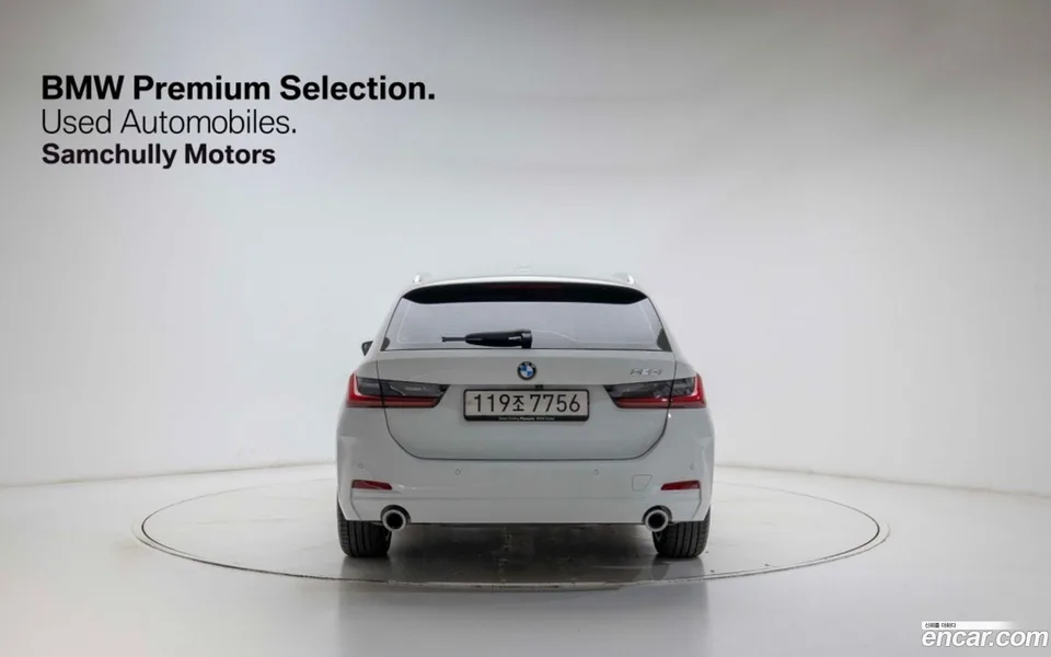 BMW 3 Series 320i 2025 — thumbnail 3