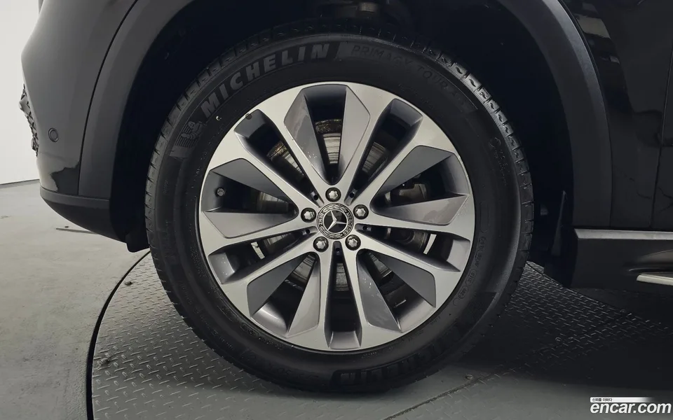 Mercedes-Benz GLE-Class GLE300d 4MATIC 2023 — миниатюра 5