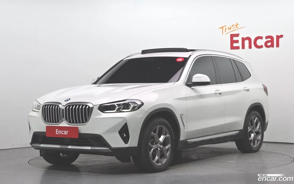 BMW X3 xDrive 20i 2023 — фото 1, купить с доставкой в Москву