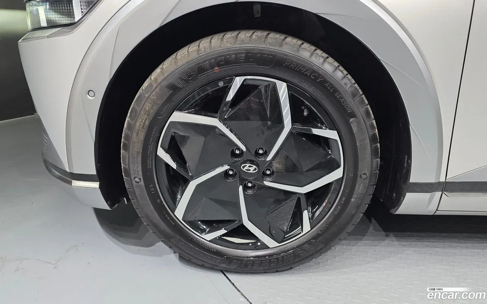 Hyundai Ioniq 5 2024 — миниатюра 2