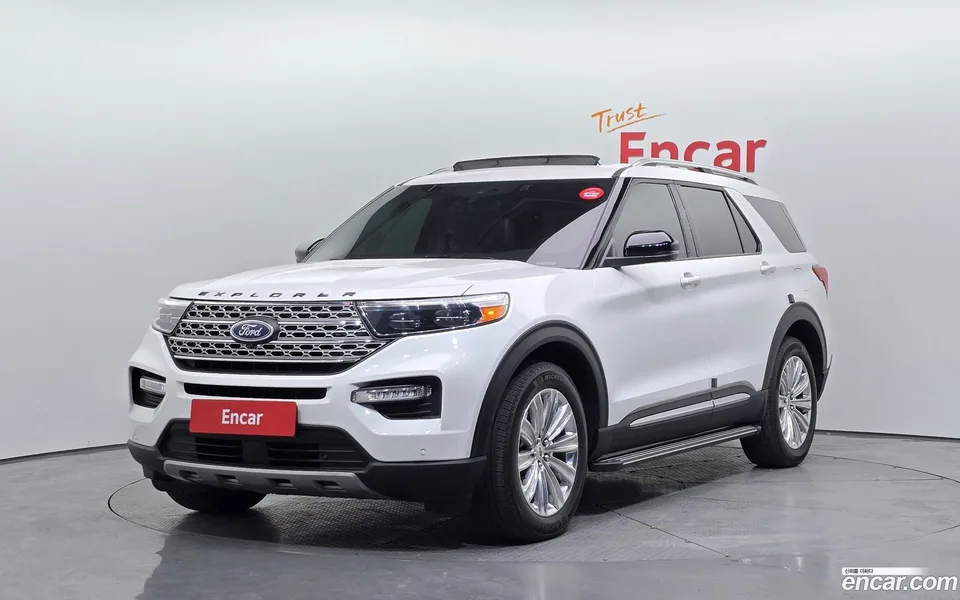 Ford Explorer 2.3 4WD 2022 — фото 1, купить с доставкой в Москву