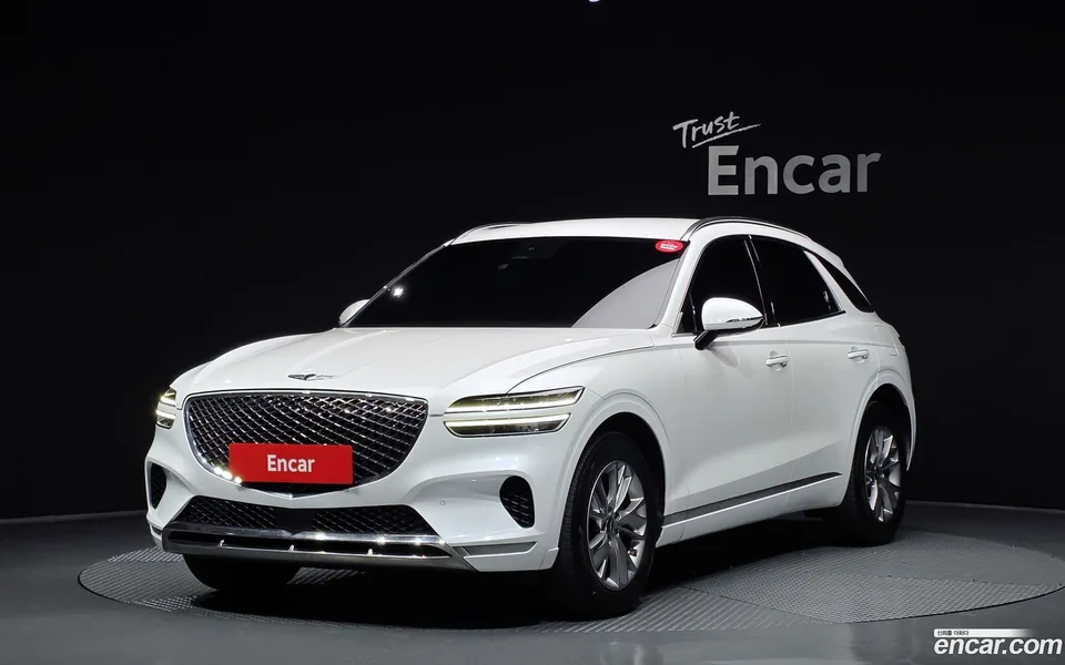 Genesis GV70 2.5T 2WD 2022 — фото 1, купить с доставкой в Москву
