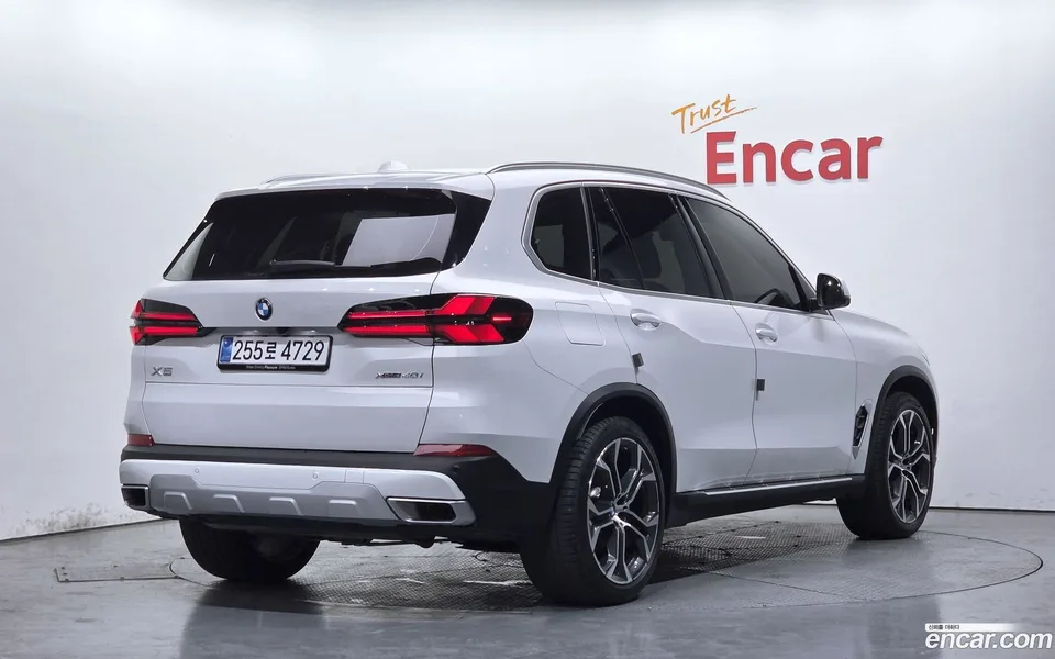 BMW X5 xDrive 40i xLine 2025 — миниатюра 2