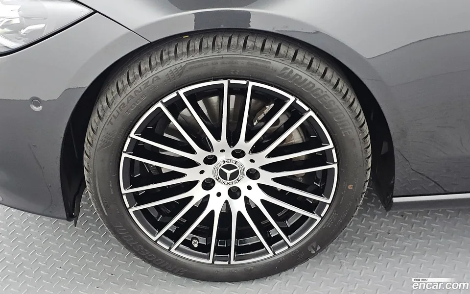 Mercedes-Benz C-Class C300 4MATIC 2024 — миниатюра 4