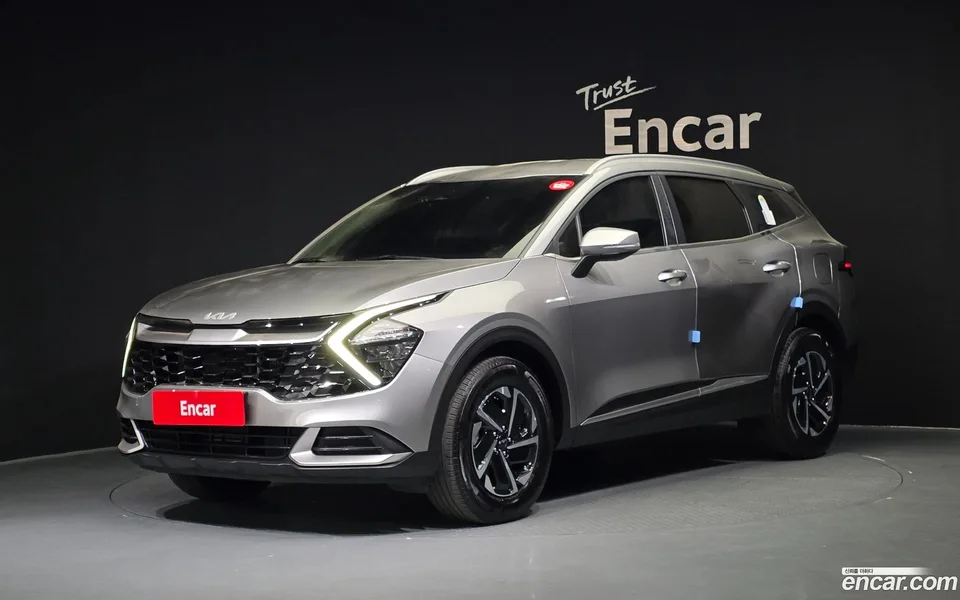 Kia Sportage Hybrid 2WD 2024 — фото 1, купить с доставкой в Москву