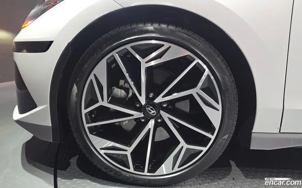 Hyundai Ioniq 6 AWD 2022 — миниатюра 2