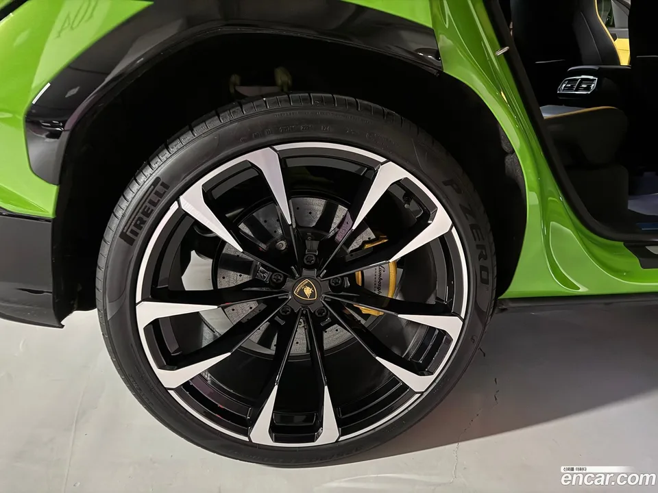 Lamborghini Urus 4.0 V8 S 2024 — миниатюра 5