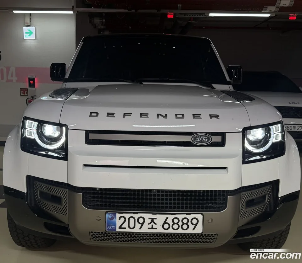 Land Rover Defender 110 D250 X- SE 2025 — миниатюра 3