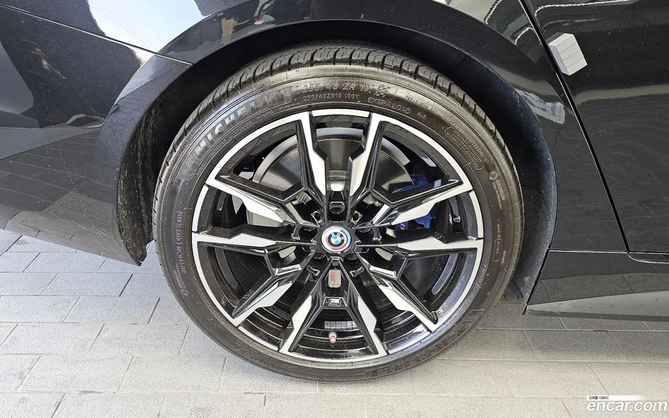 BMW i4 M50 2022 — миниатюра 2