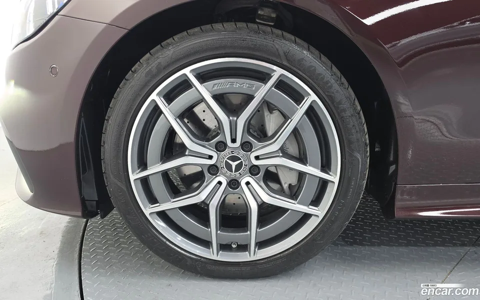 Mercedes-Benz E-Class E300d 4MATIC 2022 — миниатюра 2