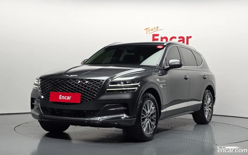 Genesis GV80 2.5T 2WD 2022 — фото 1, купить с доставкой в Москву