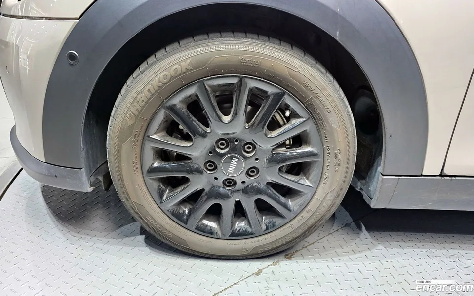 MINI Cooper 5 2024 — миниатюра 2
