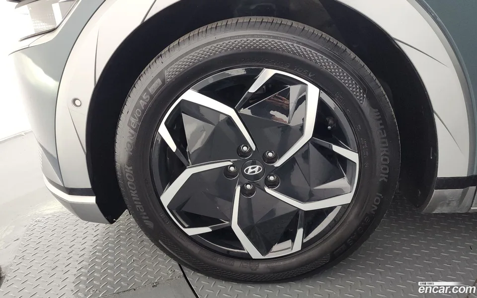 Hyundai Ioniq 5 2024 — миниатюра 5