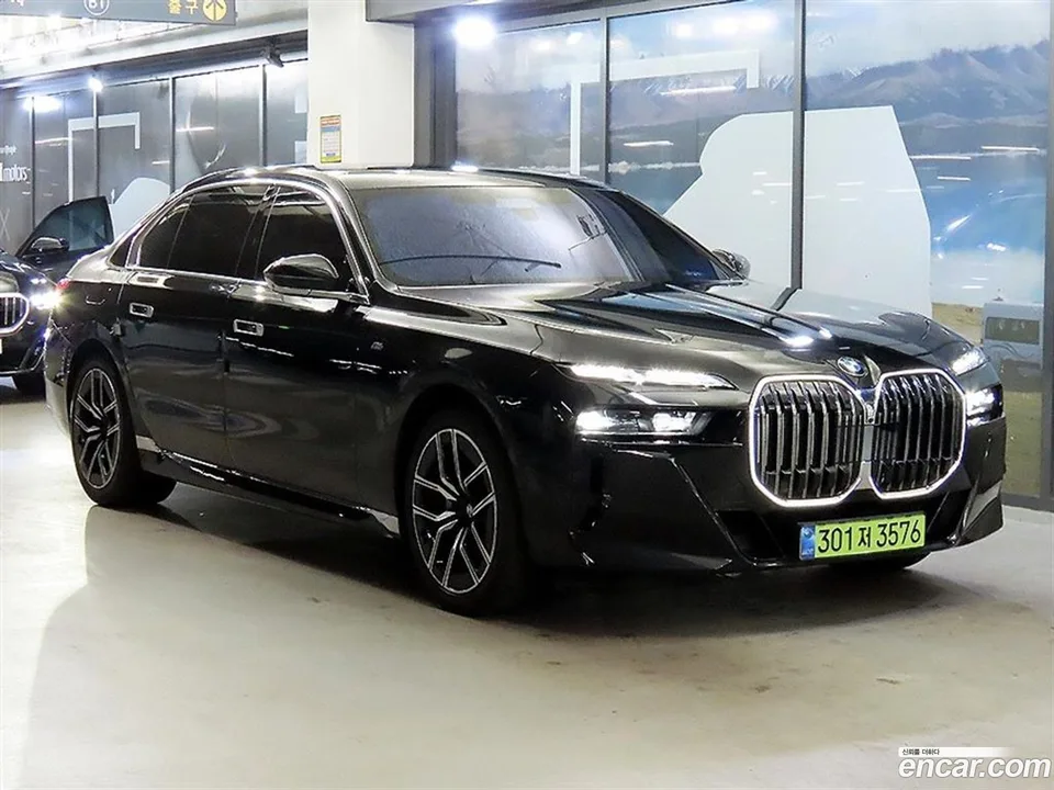 BMW 7 Series 740d xDrive M 2024 — фото 1, купить с доставкой в Москву