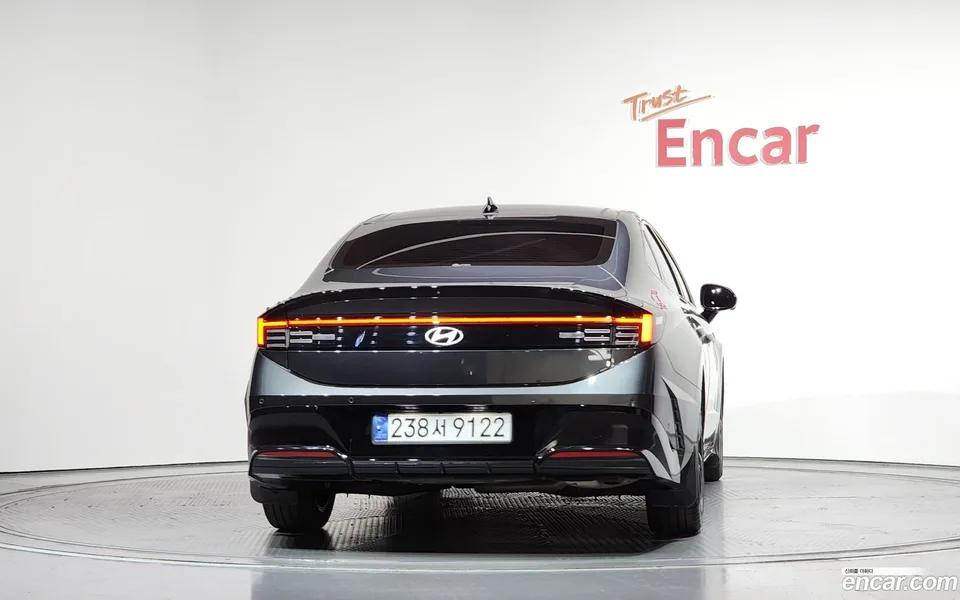 Hyundai Sonata The Edge Hybrid 2024 — миниатюра 4