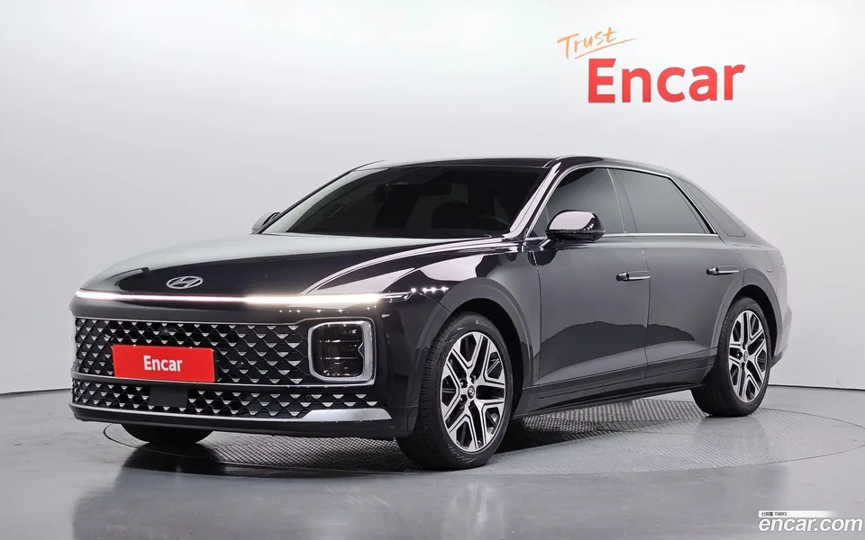 Hyundai Grandeur 2.5 2WD 2023 — фото 1, купить с доставкой в Москву