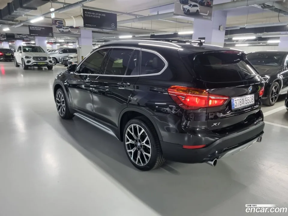 BMW X1 xDrive 20i xLine 2022 — миниатюра 2