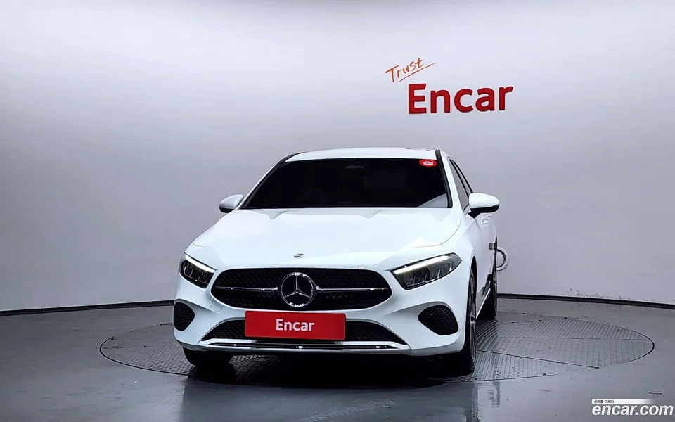 Mercedes-Benz A-Class A220 2024 — миниатюра 3