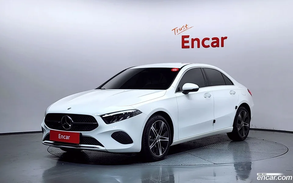 Mercedes-Benz A-Class A220 2024 — фото 1, купить с доставкой в Москву