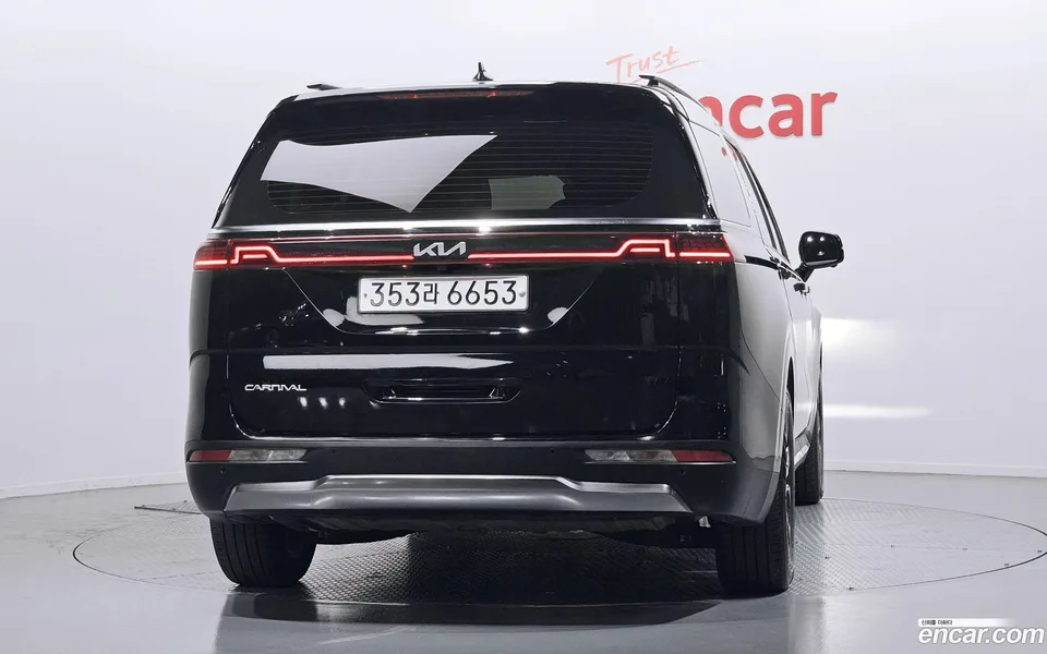 Kia Carnival 9 2022 — миниатюра 4