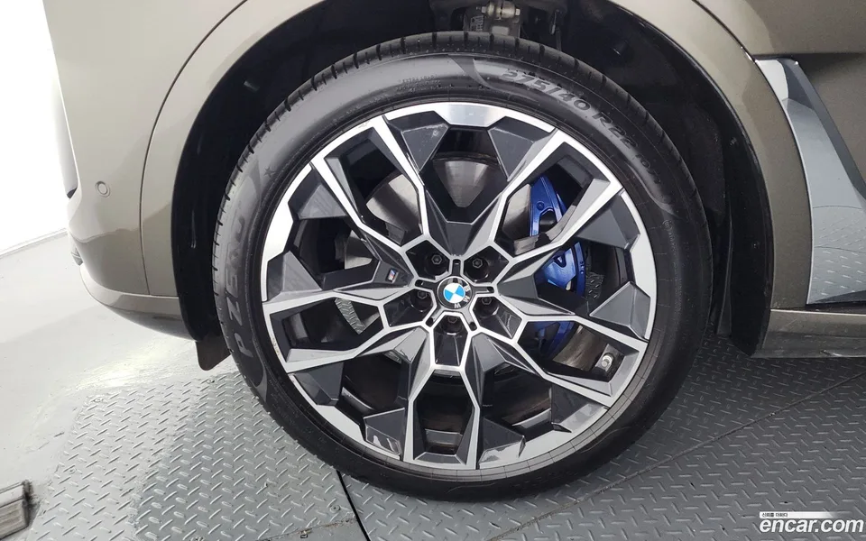 BMW X7 xDrive 40i M 6 2025 — миниатюра 5