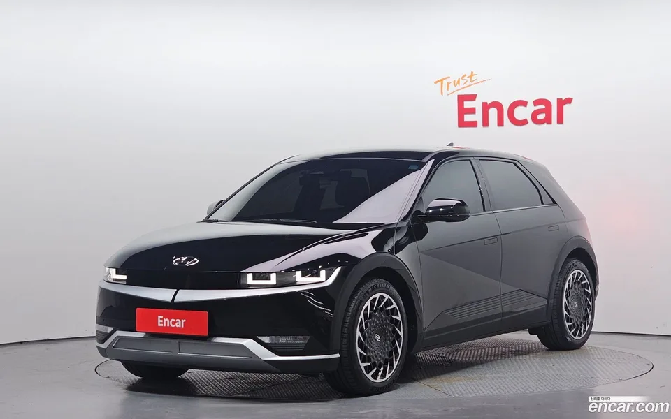 Hyundai Ioniq 5 AWD 2023 — фото 1, купить с доставкой в Москву