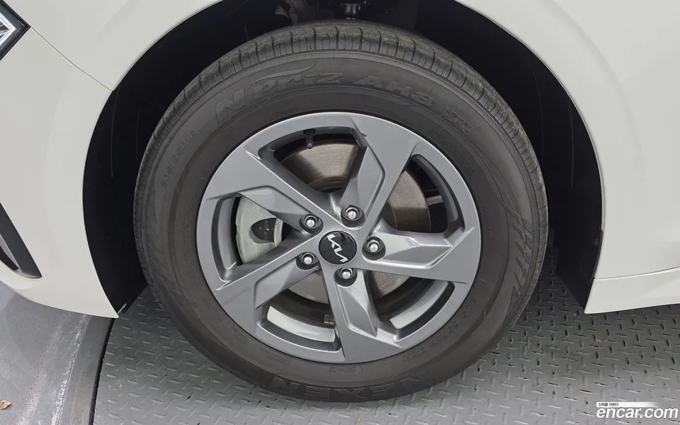 Kia K5 2.0 LPi() 2023 — миниатюра 5