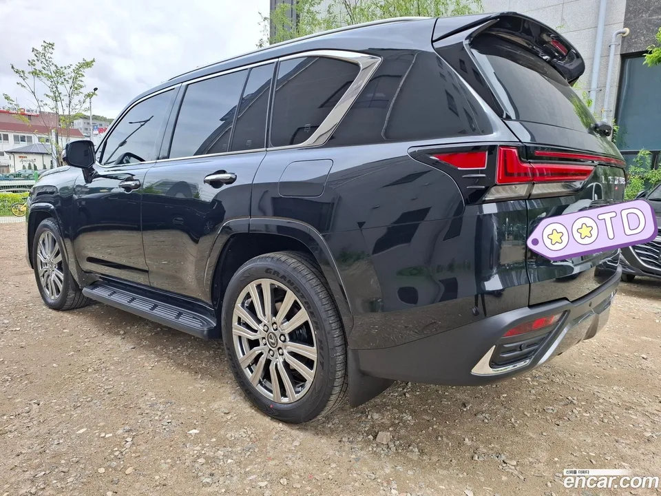 Lexus LX 700h VIP 2026 — миниатюра 3