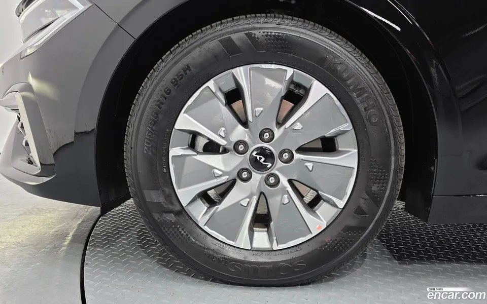 Kia K5 Hybrid 2024 — миниатюра 5